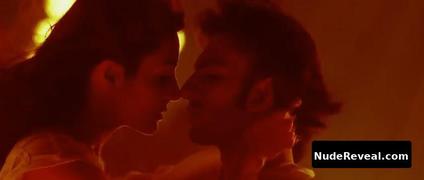 ANUSHKA SHARMA nude in Ladies Vs Ricky Bahl