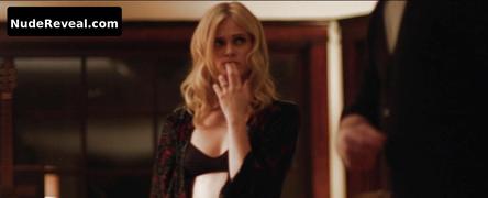 SARA PAXTON nude in Cheap Thrills
