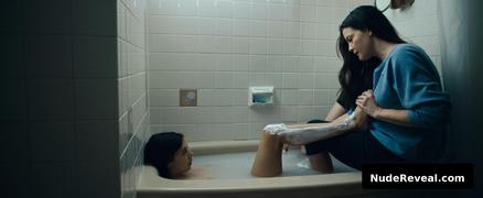 BEL POWLEY nude in Wildling