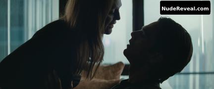 JULIANNE MOORE nude in Sharper