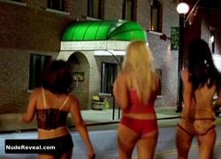 ANNA NICOLE SMITH nude in Illegal Aliens
