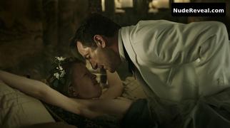MIA GOTH nude in A Cure for Wellness