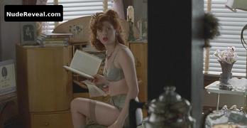 DEBRA MESSING nude in A Walk in the Clouds