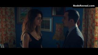 MIRIAM LEONE nude in Lamore a domicilio