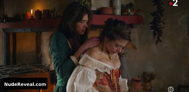 LIZZIE BROCHERE nude in Filles Du Feu