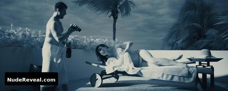 MILLA JOVOVICH nude in A Perfect Getaway