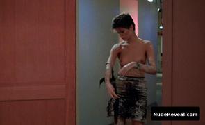LINDA FIORENTINO nude in After Hours