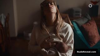 FRANZISKA HARTMANN nude in Polizeiruf 110