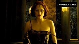 MARION COTILLARD nude in A Very Long Engagement