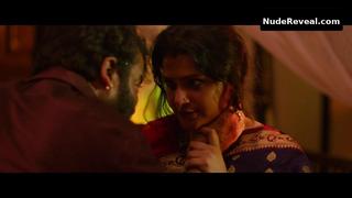 DIVYA PILLAI nude in Mangalavaaram