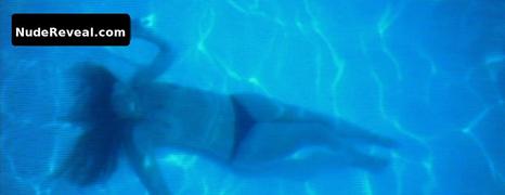 LUDIVINE SAGNIER nude in Une aventure
