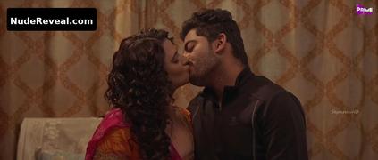 AYESHA KAPOOR nude in Santushti