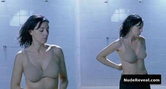 MONICA BELLUCCI nude in Agents secrets
