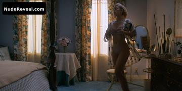 BETTY GILPIN nude in GLOW
