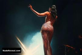 DUA LIPA nude in Arte Concert
