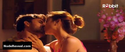 SUHANA KHAN nude in Tadap