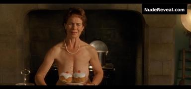 HELEN MIRREN nude in Calendar Girls