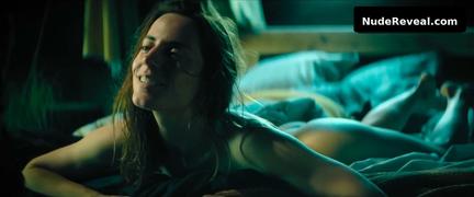 ANTJE TRAUE nude in King of Ravens