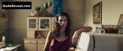 AGNIESZKA GROCHOWSKA nude in How I Fell in Love with a Gangster