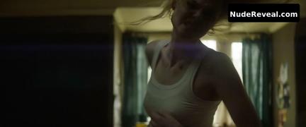 ELLE FANNING nude in Teen Spirit