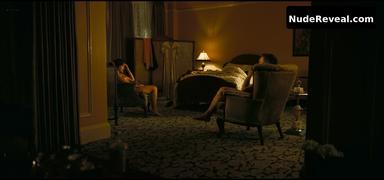 FLORENCE PUGH nude in Oppenheimer