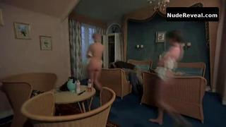 LINA ROMAY nude in Sexocrimes