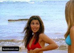 JAMIE-LYNN SIGLER nude in Love Wrecked