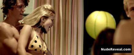 ROSE MCIVER nude in Blinder