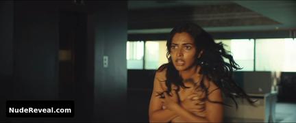 AMALA PAUL nude in Aadai