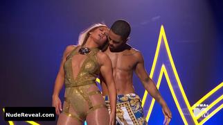 JENNIFER LOPEZ nude in MTV Video Music Awards