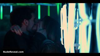 BEATRIZ LINHALES nude in Desperate Lies