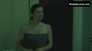 VICTORIA GORODETSKAYA nude in The Convict