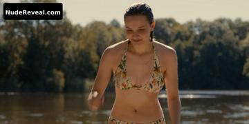GINA ALICE STIEBITZ nude in Dark