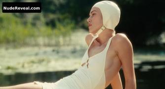 KEIRA KNIGHTLEY nude in Atonement