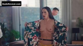 KRISTYNA LEICHTOVA nude in Sex O’clock