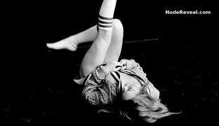 LINDSAY LOHAN nude in LOVE Advent