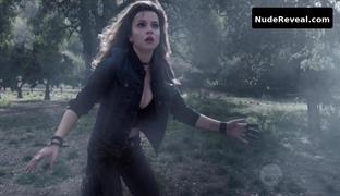 MASIELA LUSHA nude in Sharknado 4: The 4th Awakens