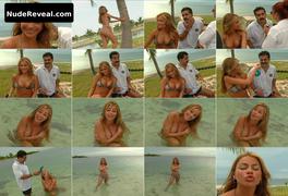 SOFIA VERGARA nude in Fuera de serie