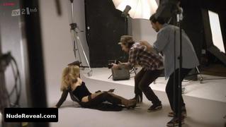BILLIE PIPER nude in Secret Diary of a Call Girl