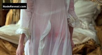 ANNETTE BENING nude in Valmont