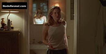 RENEE ZELLWEGER nude in Jerry Maguire