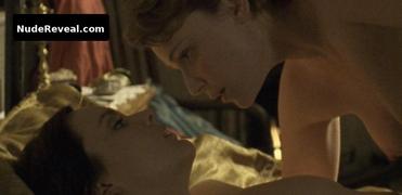 KEELEY HAWES nude in Tipping the Velvet