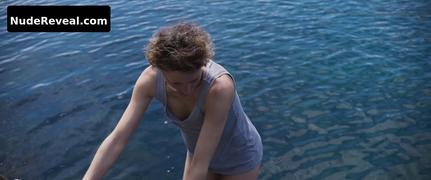 VICKY KRIEPS nude in Plus Que Jamais