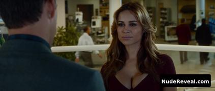 ZULAY HENAO nude in The Single Moms Club