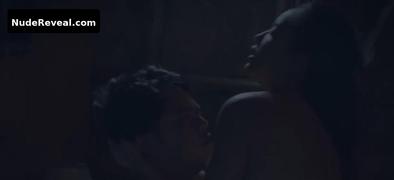 GWEN GARCI nude in Paraluman