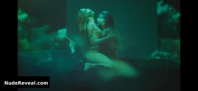 AMANDA BRUGEL nude in Infinity Pool