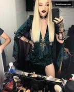 SOFIA CARSON nude in Hocus Pocus 25th Anniversary Halloween Bash