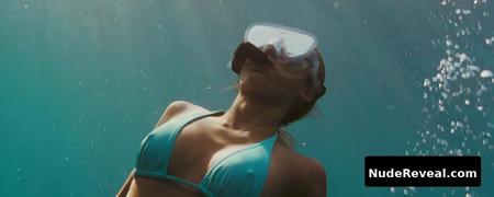 JESSICA ALBA nude in Into the Blue