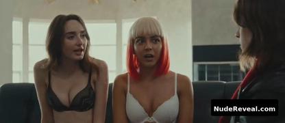 ZAMAHARA RODRIGUEZ nude in Love Kills
