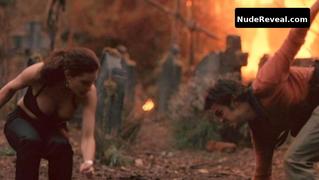 ONA GRAUER nude in House of the Dead